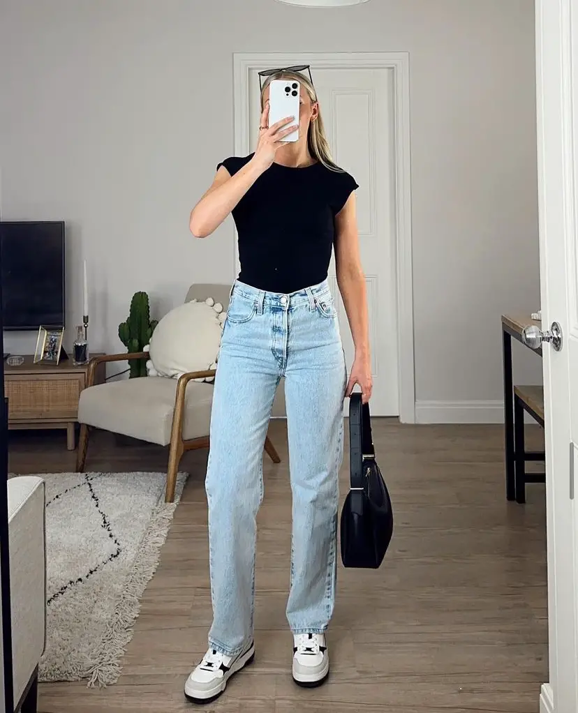 mom jeans outfit