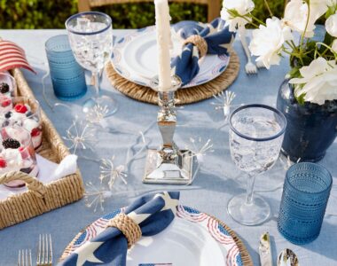 simple 4th of July Tablescape Decorations